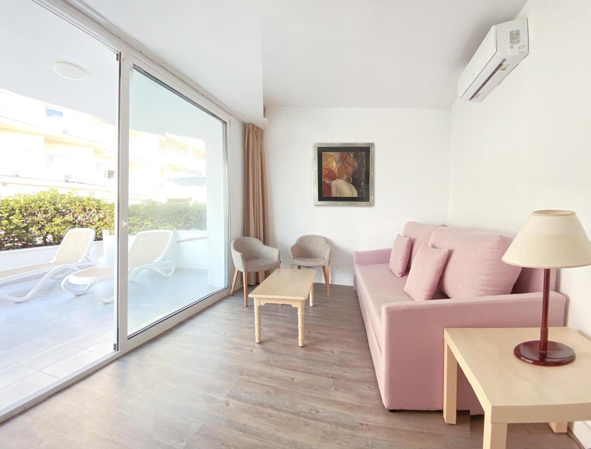 كالا مييور Apartamentos Morito Beach المظهر الخارجي الصورة